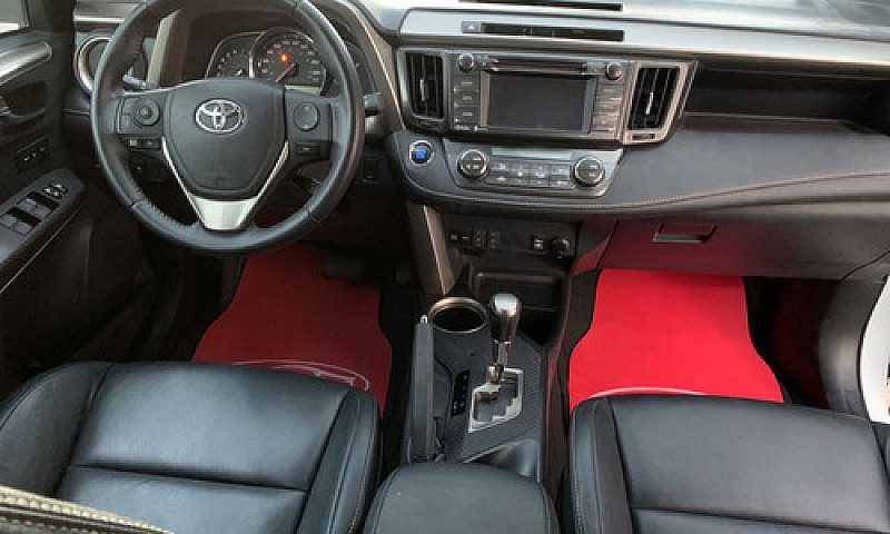 Toyota Rav4 2015...