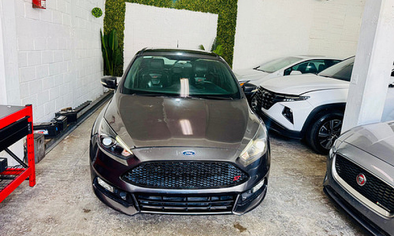 Ford Focus 2.0 St Mt...
