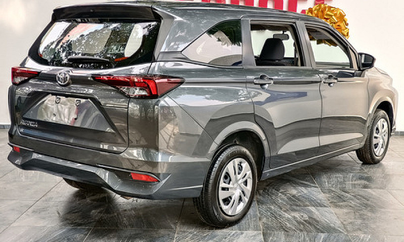 Toyota Avanza 1.5 Le...