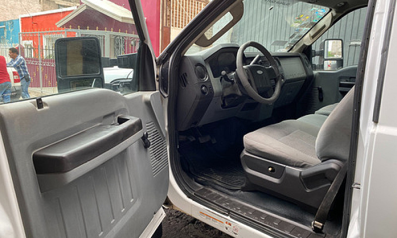 Ford F-450 Super Dut...