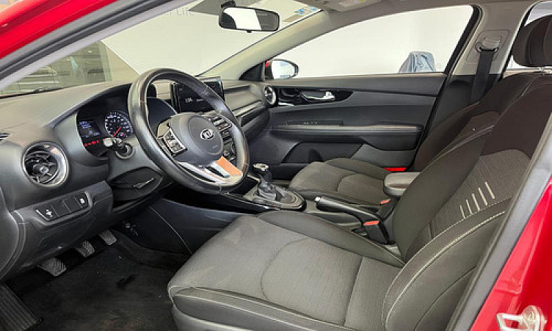 Kia Forte Sedan 2021...