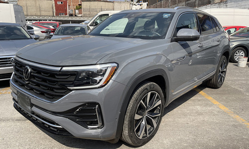 Volkswagen Cross Spo...