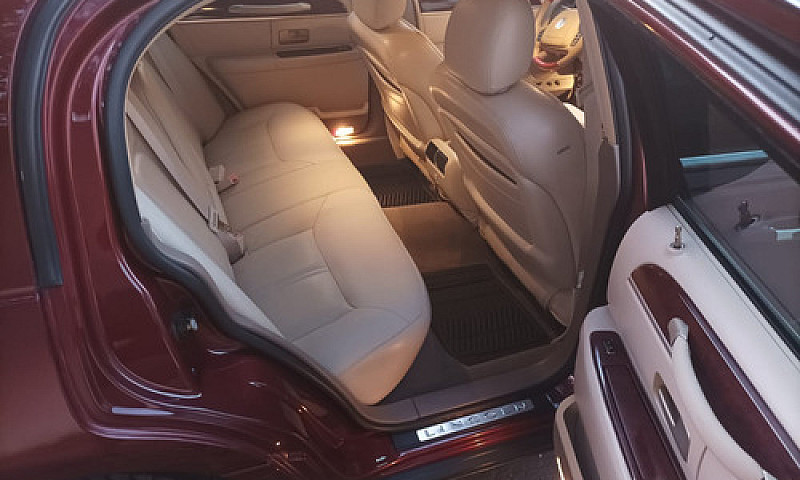 Lincoln Town Car 4.6...