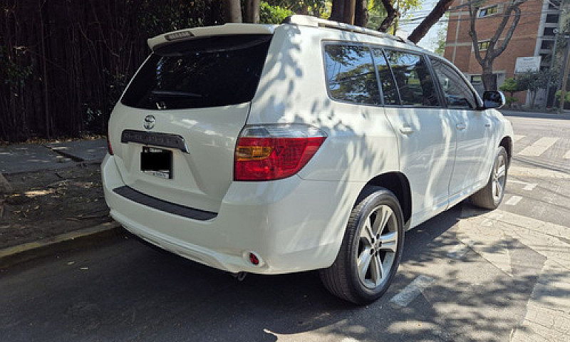 Toyota Highlander Ba...