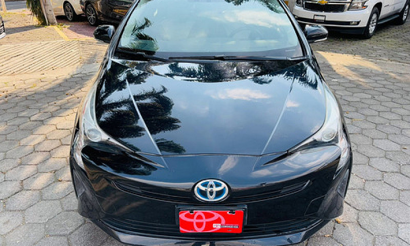 Toyota Prius 2017...