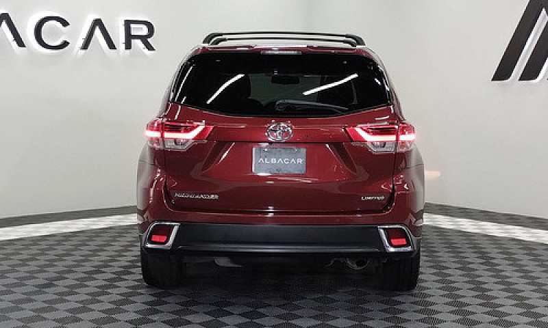 Toyota Highlander 3....