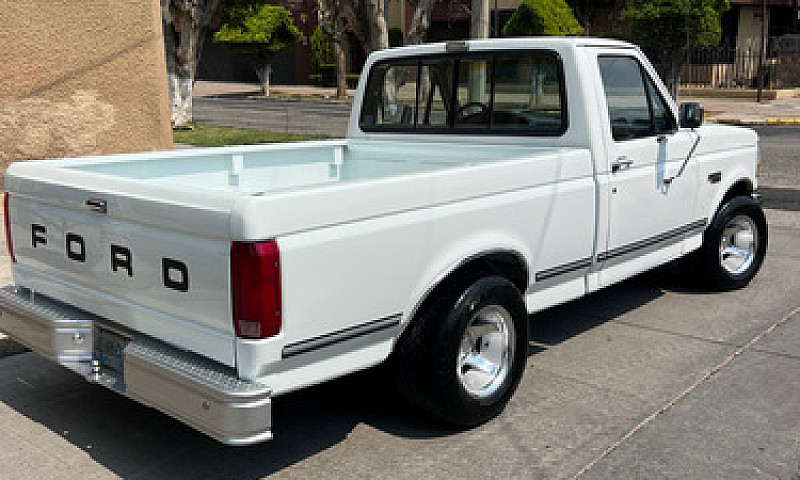 Ford F-250 Xlt...