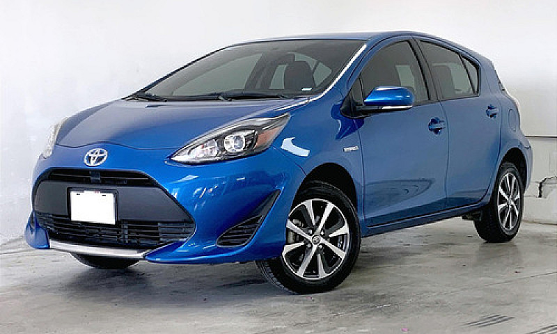 Toyota Prius 2021...