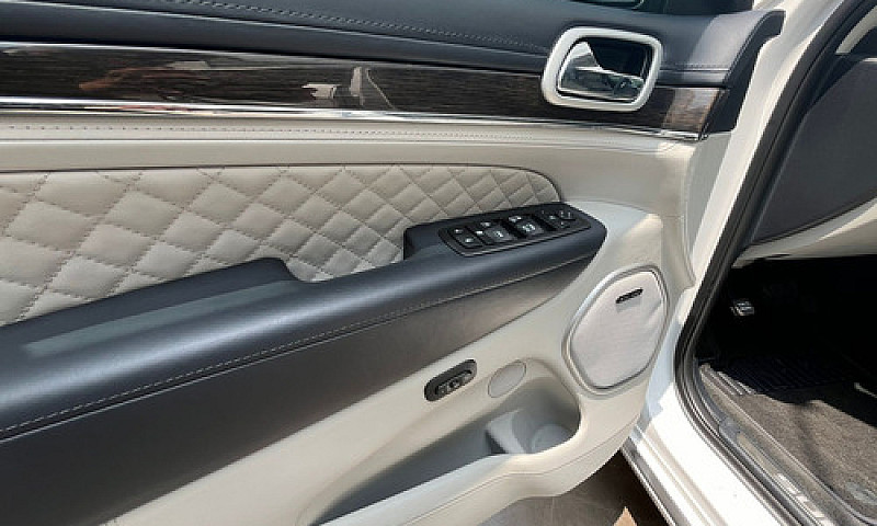 Jeep Grand Cherokee ...