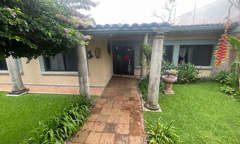 Venta De Casa, Fracc...