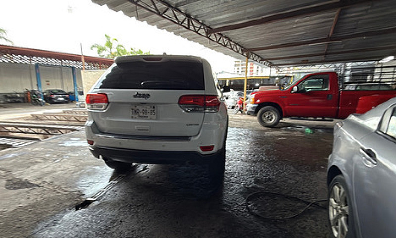 Jeep Grand Cherokee ...