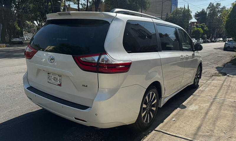 Toyota Sienna 3.5 Xl...