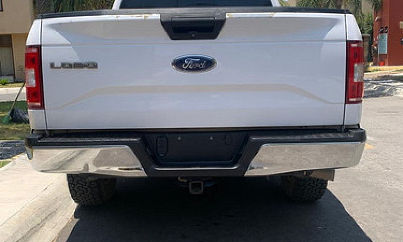 Ford Lobo 5.0L Doble...