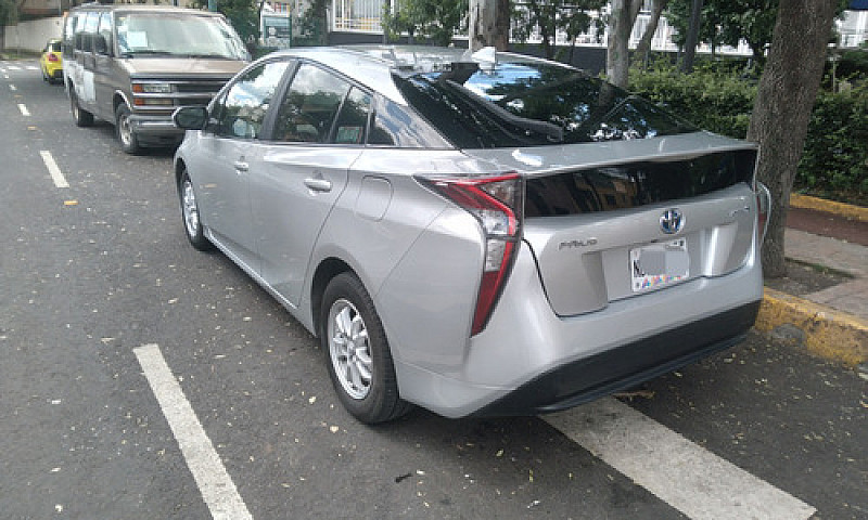 Toyota Prius 1.8 Bas...
