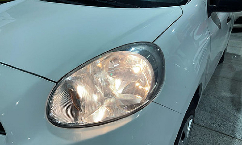 Nissan March 2020...