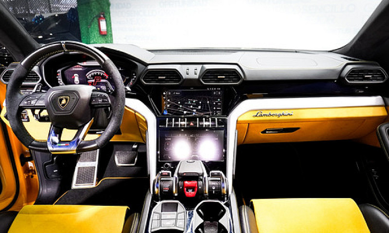 Lamborghini Urus 4.0...