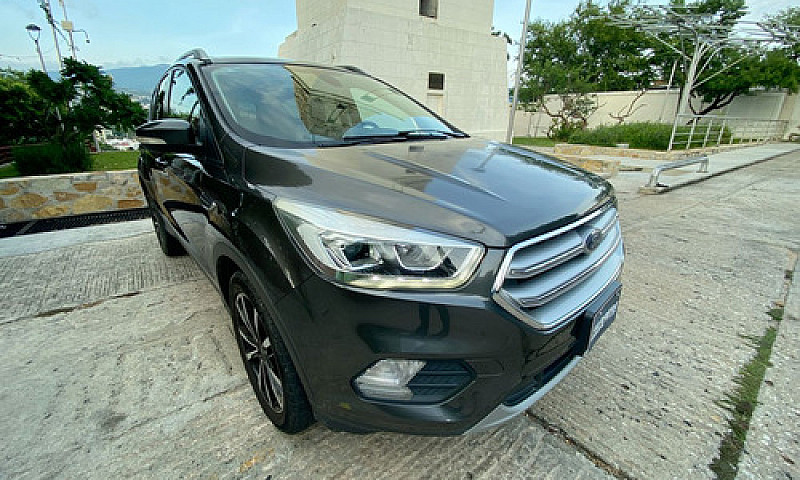Ford Escape 2018...