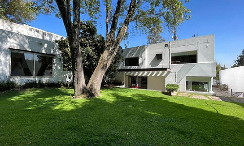 Venta Casa  Jardines...