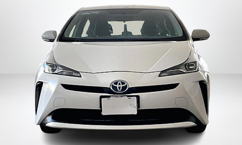 Toyota Prius 2021...