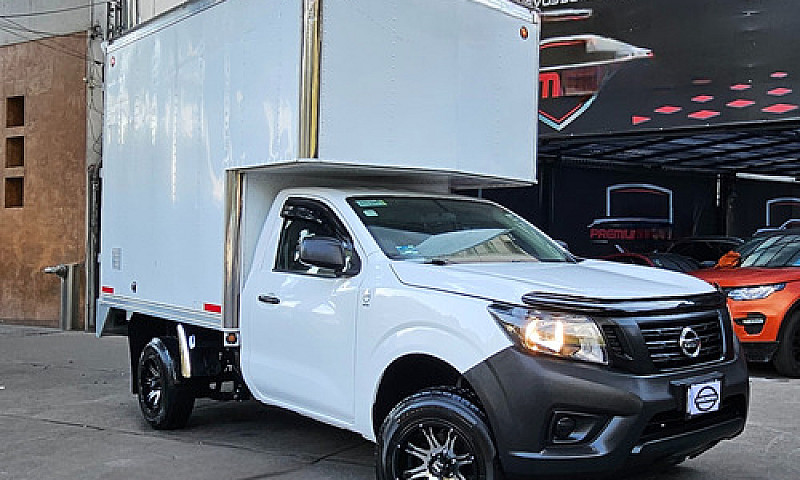 Nissan Np 300 2018...