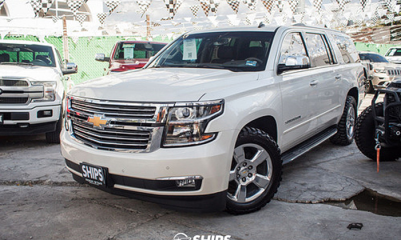 Chevrolet Suburban 2...