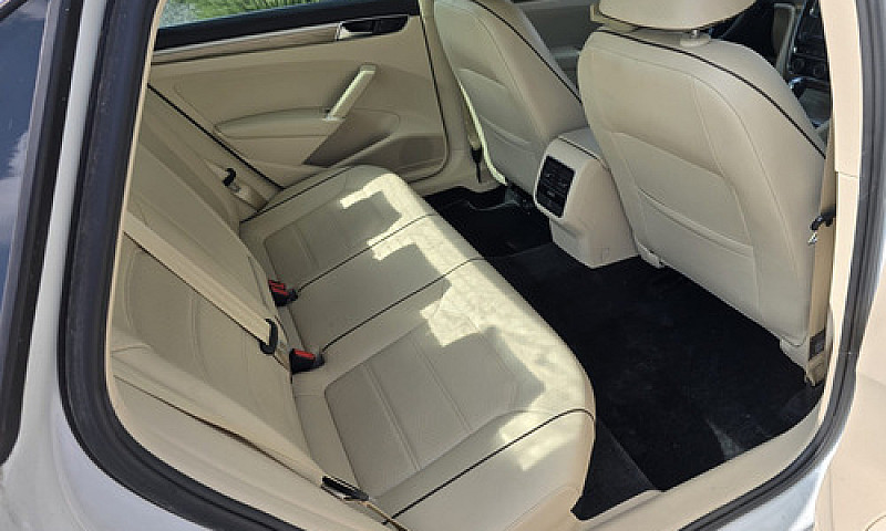 Volkswagen Passat 20...