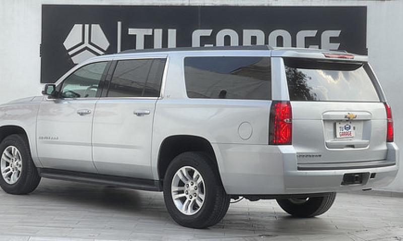Chevrolet Suburban 5...