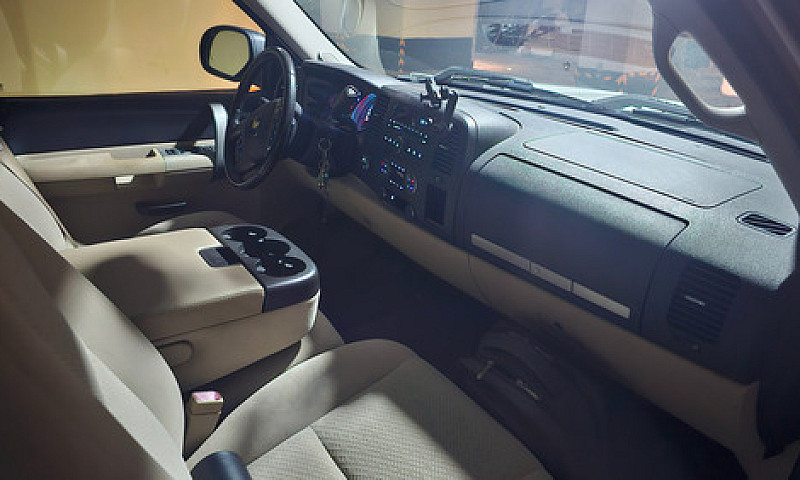 Chevrolet Cheyenne 5...
