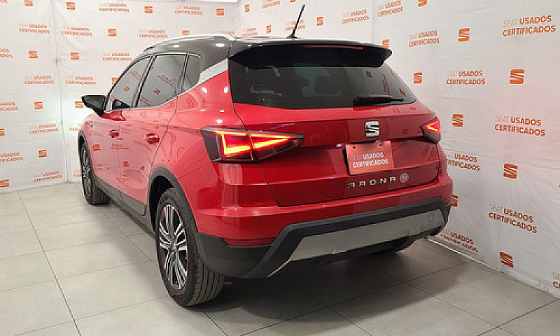 Seat Arona 2021...