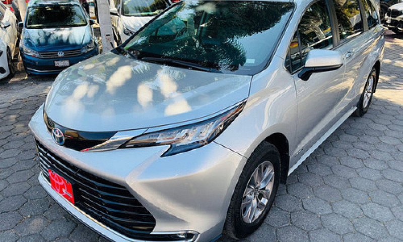 Toyota Sienna 2021...