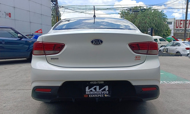 Kia Rio 2018...