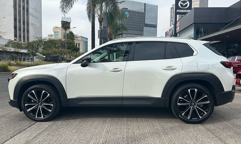 Mazda Cx50 2024...