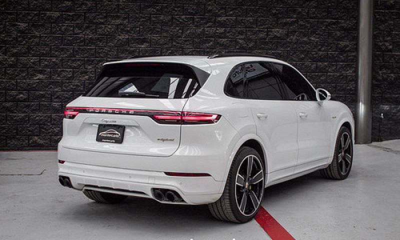 Porsche Cayenne 2019...