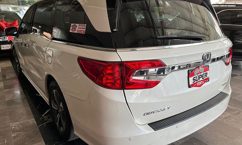Honda Odyssey 2018 3...