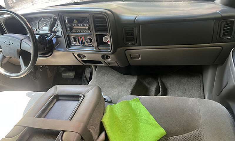 Chevrolet Suburban A...