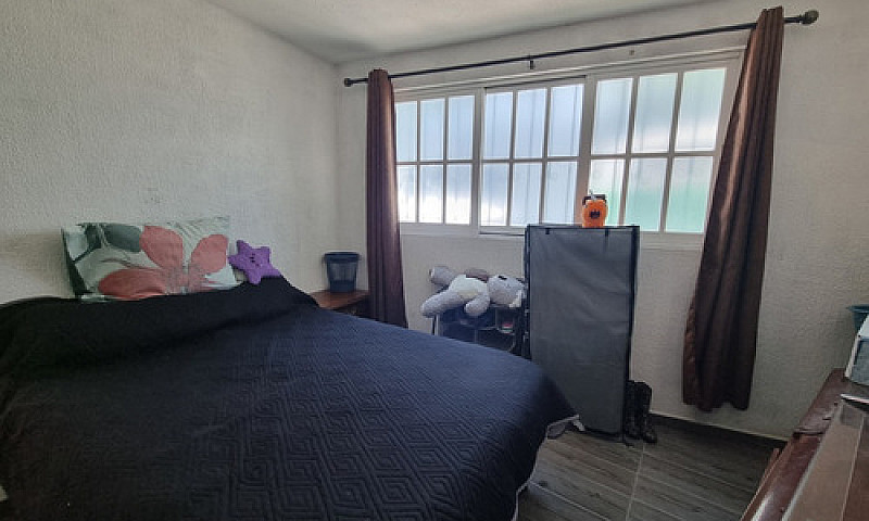 Casa Con Cuatro Depa...