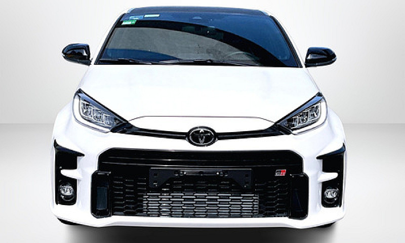 Toyota Yaris 2022...