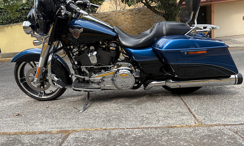 Harley-Davidson Stre...