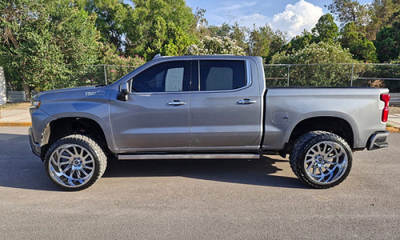 Chevrolet Cheyenne 6...