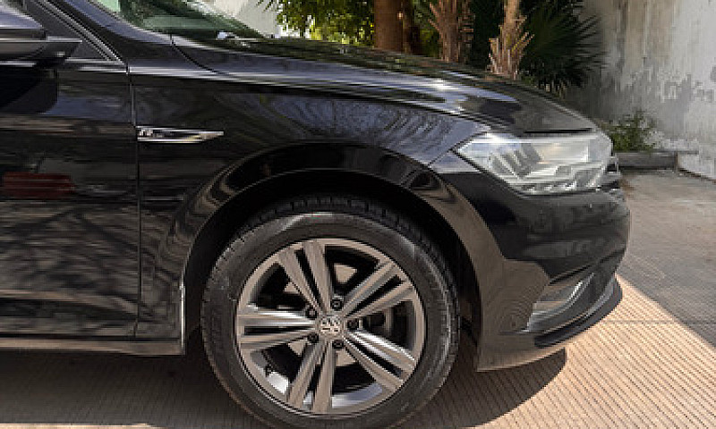 Volkswagen Jetta 1.4...
