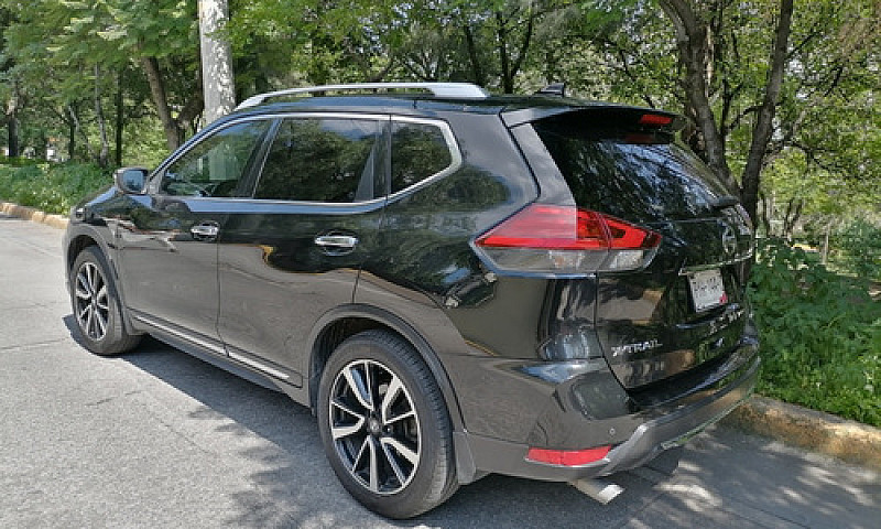 Nissan X-Trail 2.5 E...