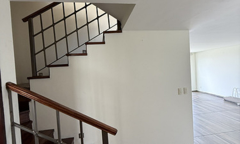 Se Vende Casa En Con...