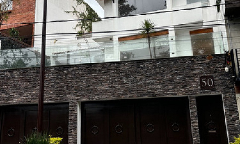 Casa En Venta En Lom...