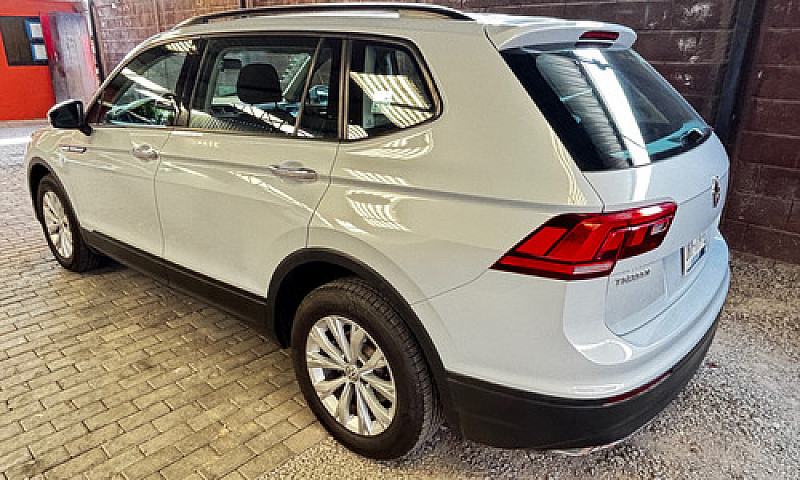 Volkswagen Tiguan 1....