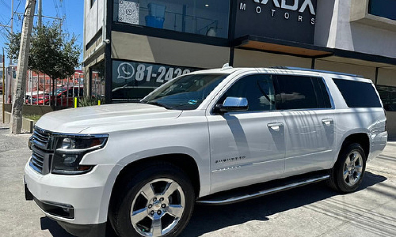 Chevrolet Suburban 2...