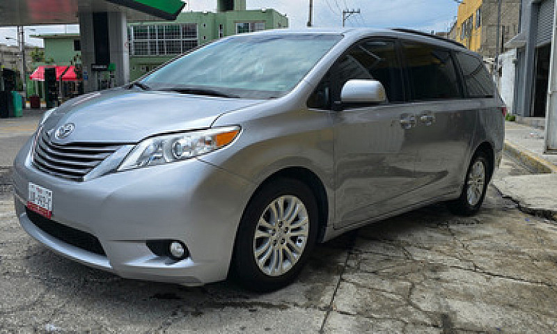 Toyota Sienna 3.5 Xl...