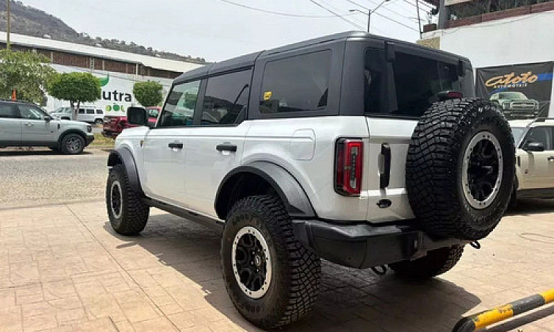 Ford Bronco 2024 Bal...