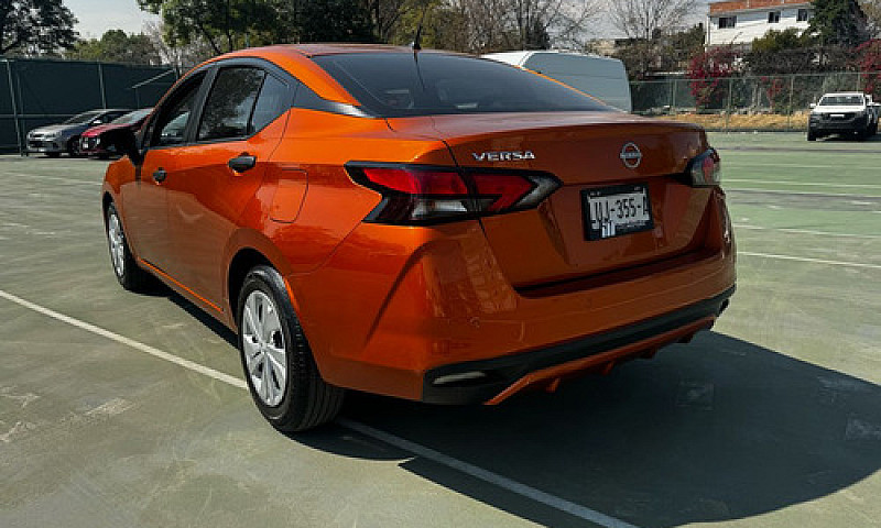 Nissan Versa 2023...