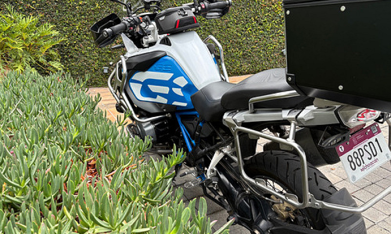 Bmw Gs1200 Adventure...
