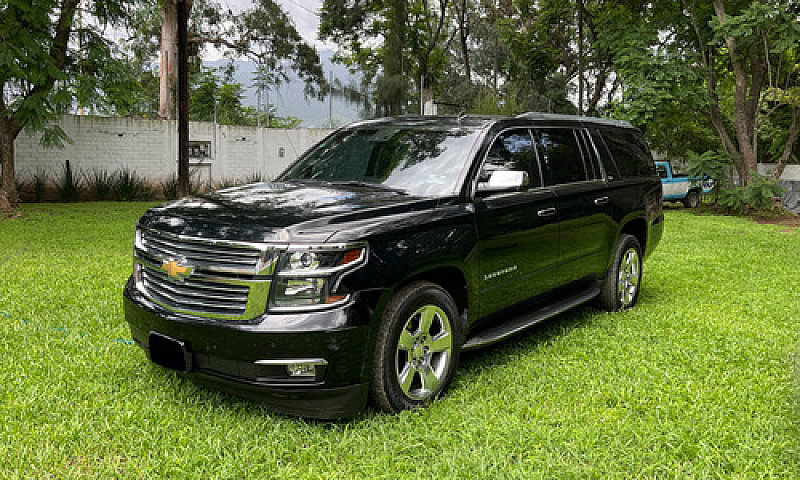 Chevrolet Suburban 5...